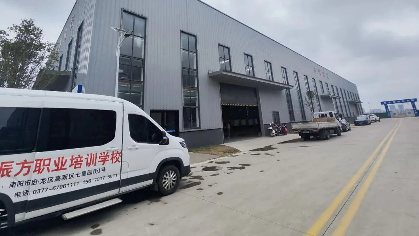 校企携手筑通路 匠心送岗启新程——南阳市振方职业培训学校组织数控学员赴湖北慧剑航空科技有限公司顺利入职